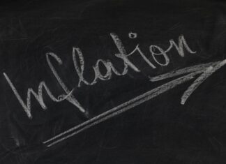 Dlaczego inflacja niszczy nasze oszczędności? inflacja