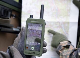 Motorola Solutions dzięki wielofunkcyjnemu urządzeniu TETRA i LTE przenosi komunikację bezpieczeństwa publicznego na wyższy poziom Motorola Solutions